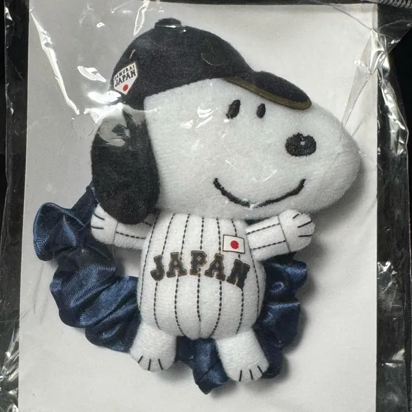 Snoopy Japan Samurai Baseball Plush with Navy Scrunchie White - Image 2