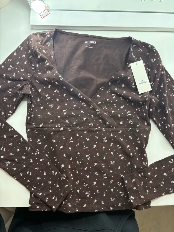 Hollister Top - Image 4