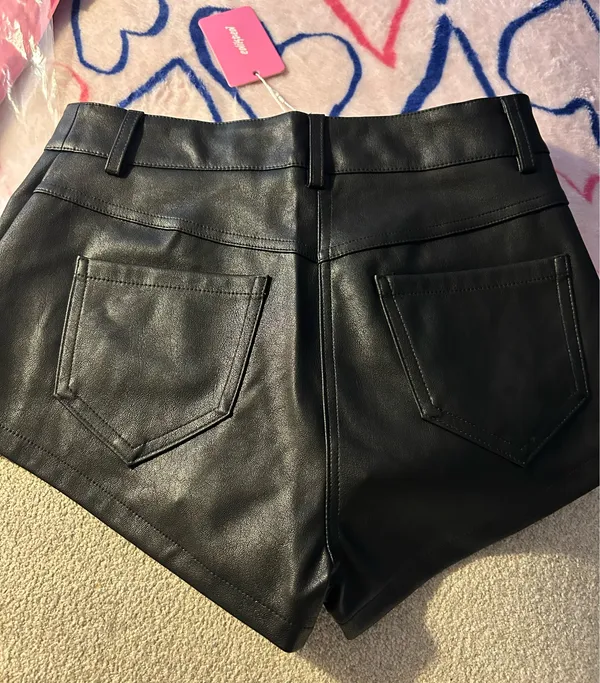 Edikted Mid Rise Faux Leather Micro Shorts - Image 3