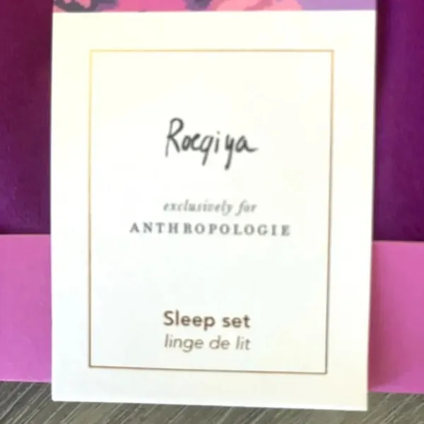 Anthro Roeqiya fris velour and satin mask - Image 4