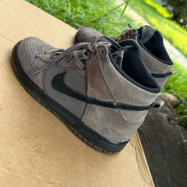 Nike Dunk High Skateboarding Shoes Brown /Black Swoosh Suede boys size 6.5 - Image 5