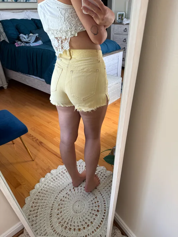Abercrombie Yellow Shorts Denim - Image 3