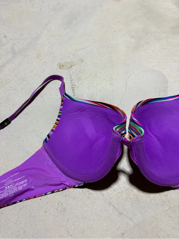 Victoria’s Secret NWT Multicolor Striped Plunge bra 36B - Image 4