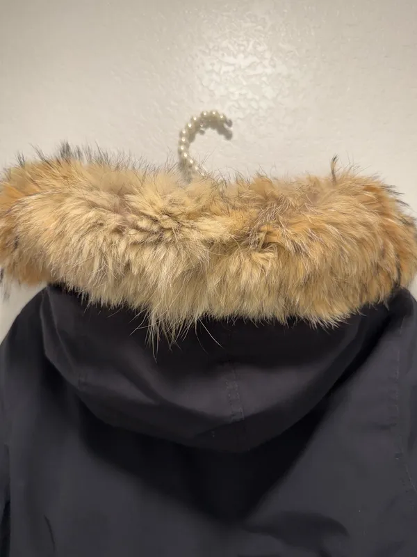 Canada Goose navy trillium heritage down parka coat with coyote fur hood - Image 15