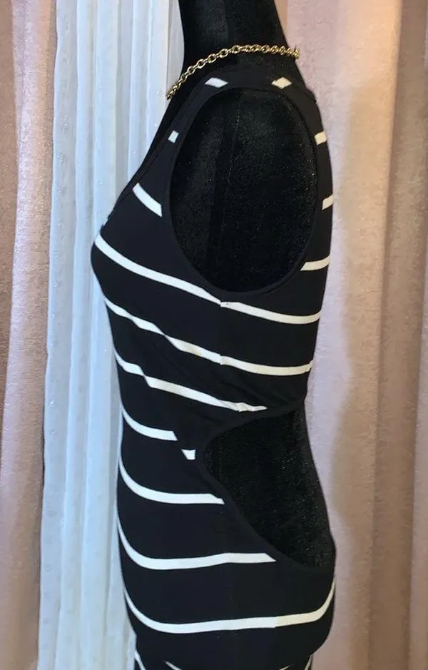 Venice Beach NWT for Venus Size 6 Cutout Back Dress - Image 3