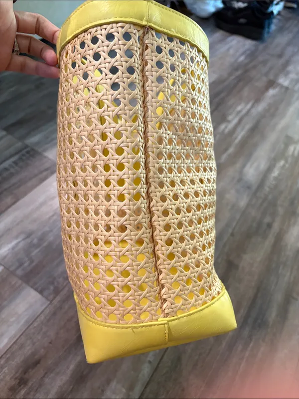 Universal Threads Caning natural tote handbag yellow - Image 10