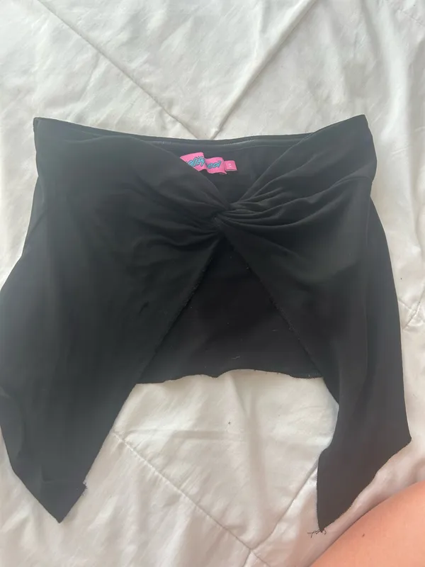 Edikted Twisted Split Front Tube Top - Image 3