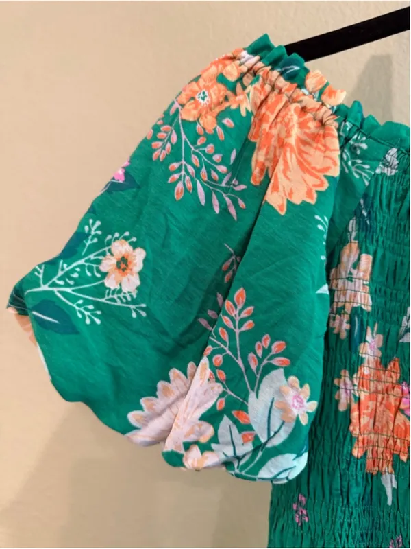 Skies Are Blue Floral Print Smocked Tiered Midi Dress in Green Size S - Image 4