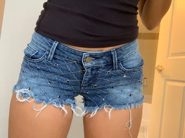 Jean Shorts with diamond detail - Image 4
