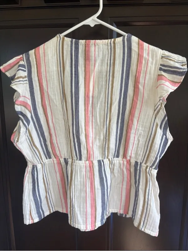 NWT EVEREVE Calla Gauze Flutter Sleeve Top Size Large - Image 8