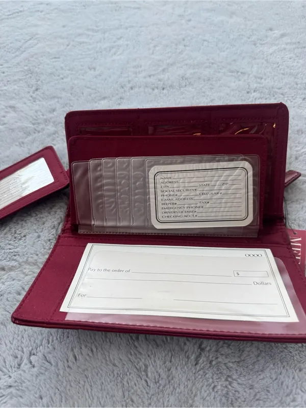 Merona Wallet Checkbook Clutch Combo Maroon - Image 4