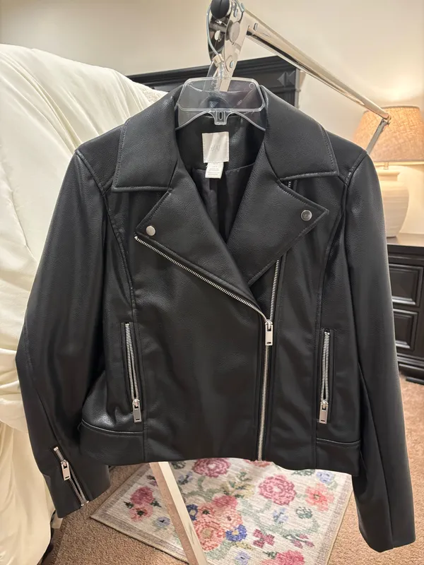 Black Leather Jacket - Image 3