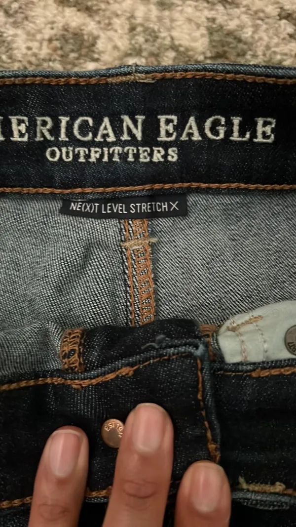 American Eagle Dark Denim Shorts - Image 3