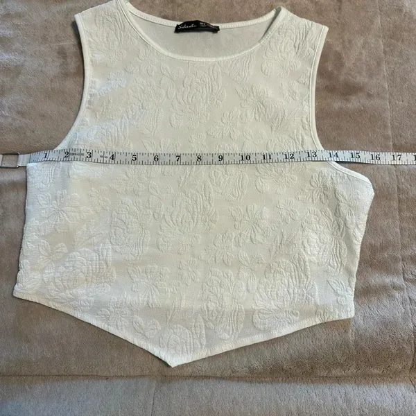 Salanta Cropped Sleeveless Top Size Medium 6 White Tank Bridal - Image 4