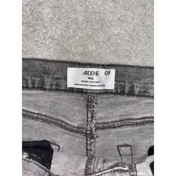 ardene 90s jeans‎ size 09 30x31 high rise gray wash EUC Wide Leg Straight - Image 4