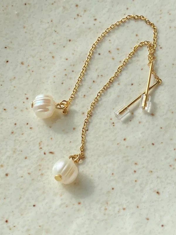 Handmade gold tone stainless steel dainty thread pearl earrings💖 - Image 3