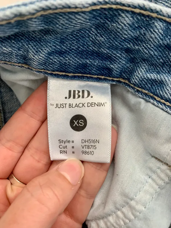 Just Black Denim Denim Shorts - Image 3