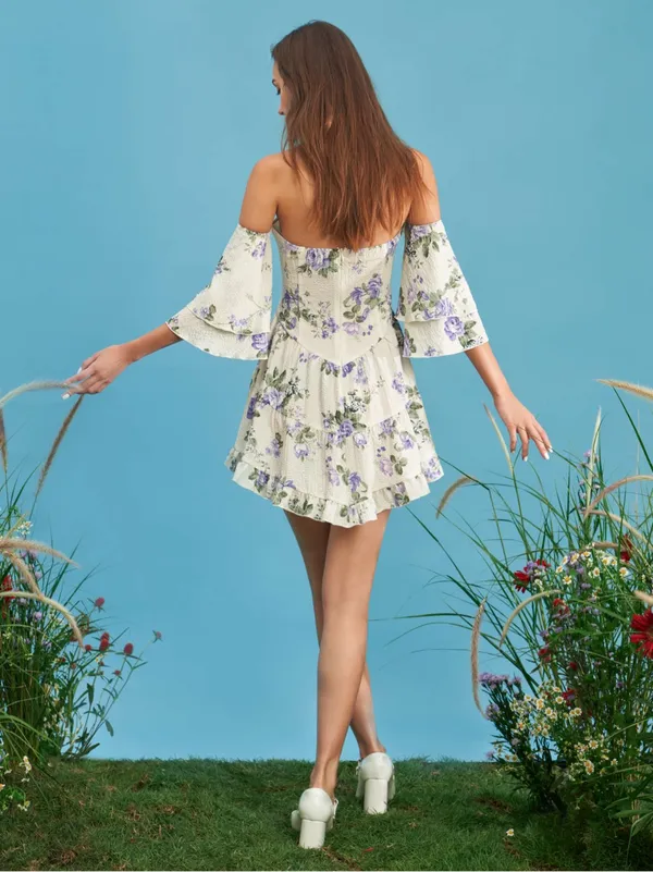 Cider FLORAL RUFFLE SLEEVE LAYERED MINI DRESS - Image 9