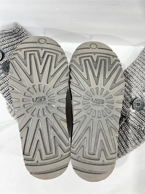 Ugg Carly Boots Size 7 Heathered Gray Knit Tall Short - Image 13