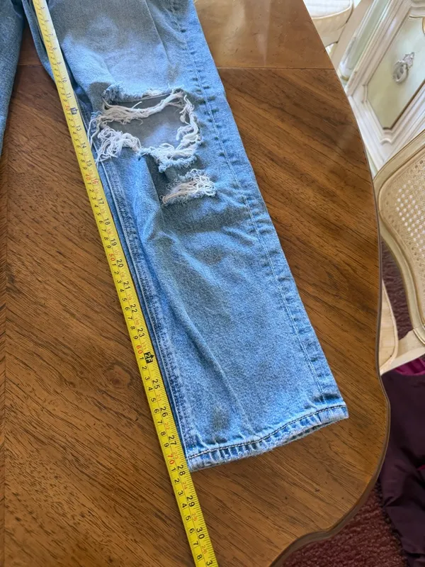 American Eagle Mom Jeans - Image 2