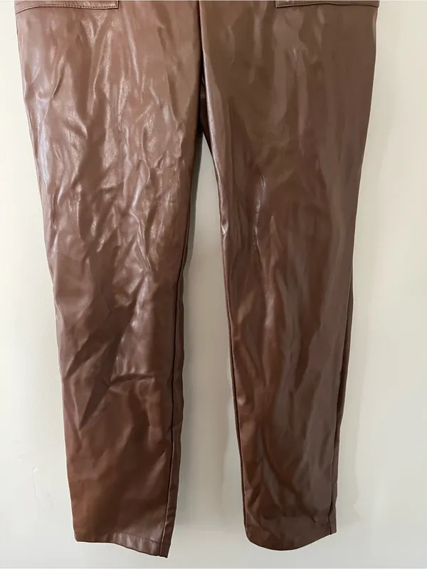 Superdown Chocolate Brown Faux Leather High Rise Pants Small Model Off Duty - Image 3