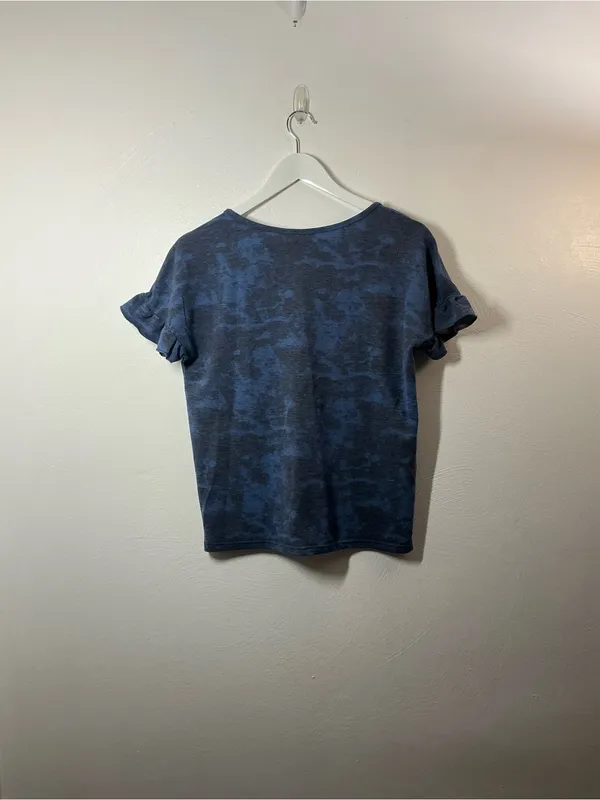 West Virginia Mountaineers Blue V-Neck Ruffle Sleeve Tee Size Small - Image 2