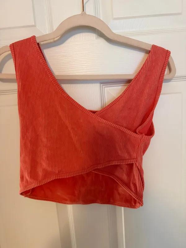 Freshwear Buckle Tank Top Cropped - Image 3