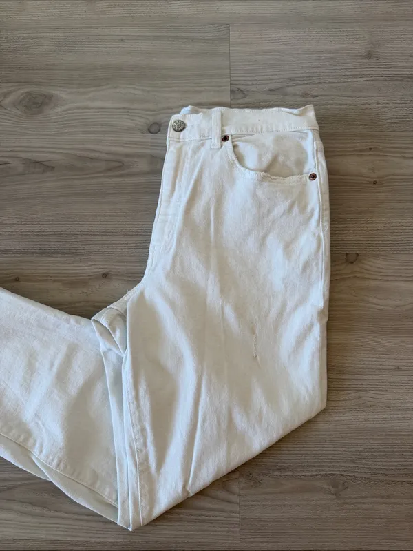 Daze Denim High-Rise Straight White Jeans - Image 2