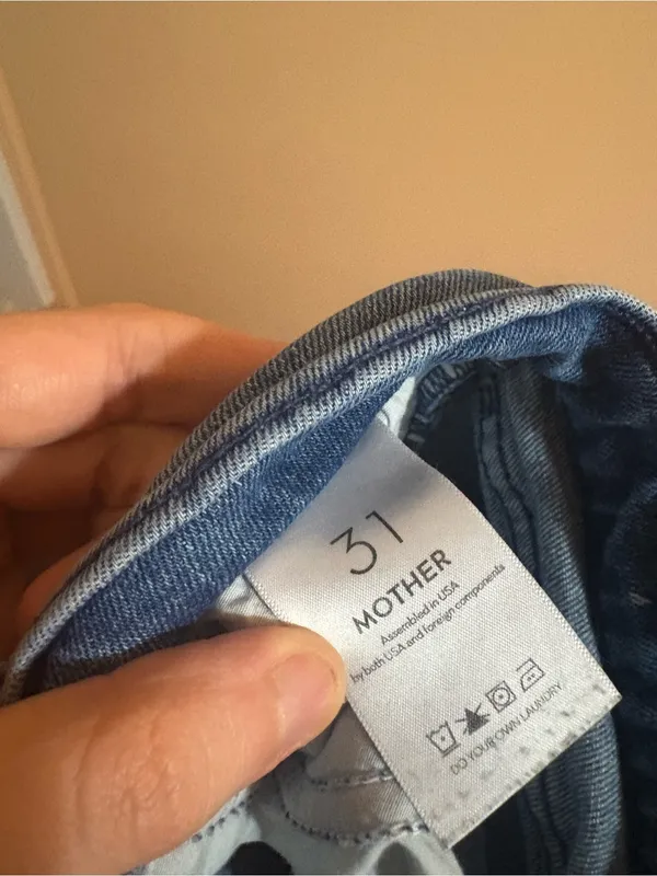 Mother The Tomcat Ankle Fray Jeans in From Out of Town - Image 8