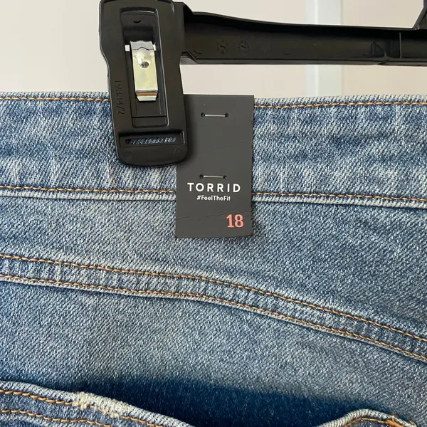 FESTI Torrid 18 Blue Denim Distressed Frayed Hem Festival‎ coastal cowgirl - Image 5