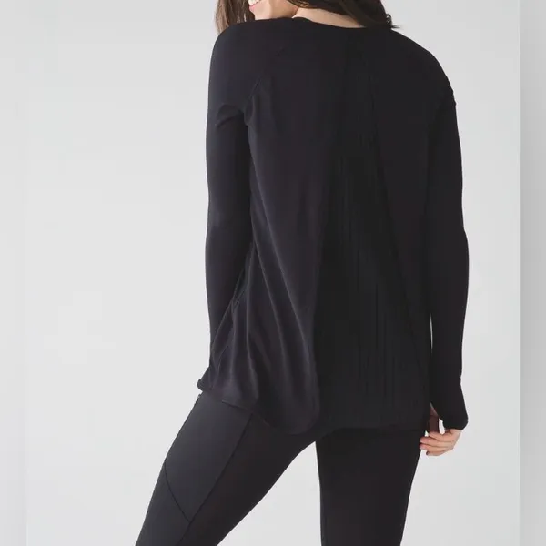 1031. Lululemon Making Moves Long Sleeve ptp 21 Black Size 10 - Image 3