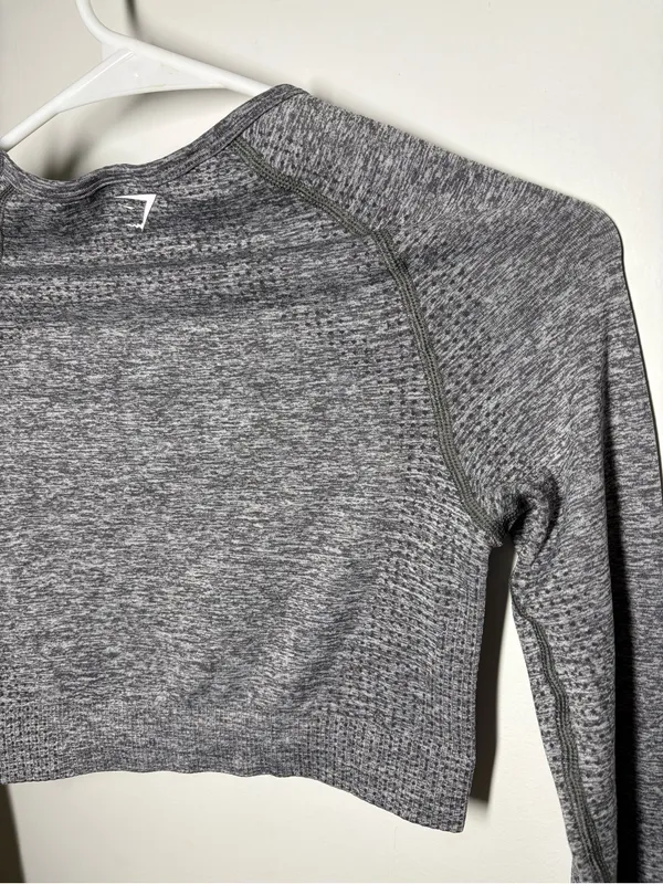 Gymshark Grey Seamless Long-Sleeve Crop Top - Image 5