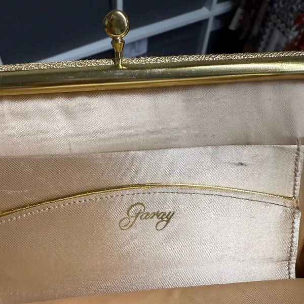 Part Vintage Antique Elegant Kiss Clasp Gold Clutch Bag - Image 3