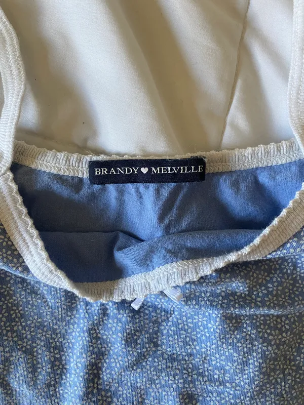 Brandy Melville Crop Top - Image 2