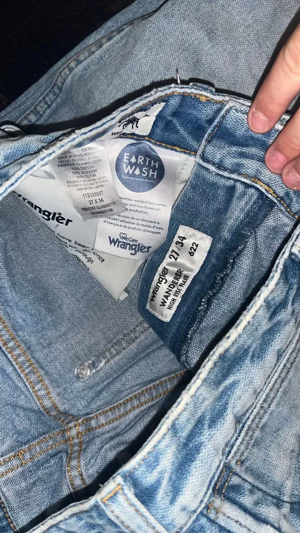 Wrangler Wanderer Light Wash Wide Leg Jeans - Image 5