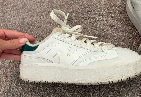 New balance sneakers - Image 3