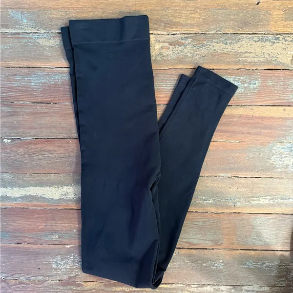 BLANQI Everday Maternity Belly Support Black Maternity Leggings~ Size Medium 💚🍄 - Image 6