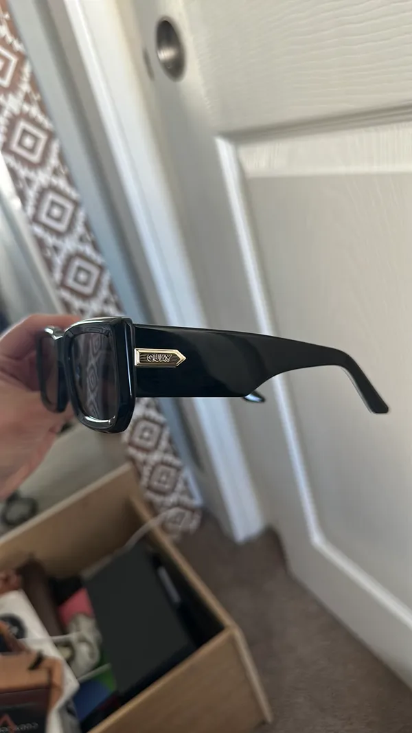 Quay Sunglasses - Image 3