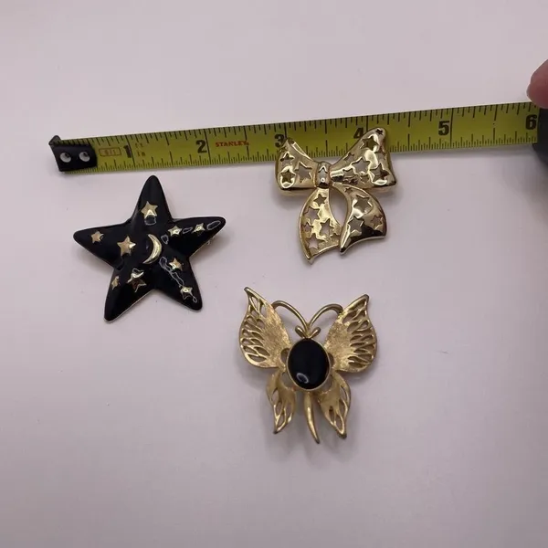Lot Of 3 Vintage - Modern Brooch Pins Gold Tone / Black - Bow, Butterfly, Star - Image 11