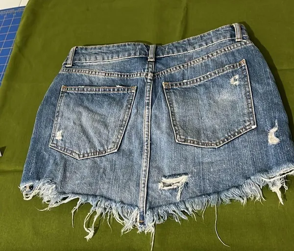 Free People Denim Mini Skirt, Embroidered Size 26 - Image 2