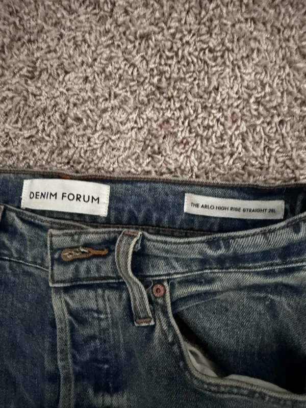 Denim Forum Arlo Aritzia High-Rise Straight - Image 2