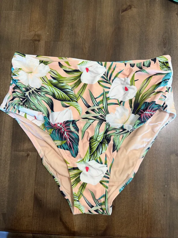 Cupshe NEW Two Piece High Waisted Swim Suit Mixed Size M/L #260930 - Image 3