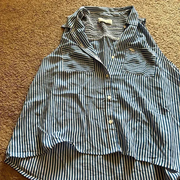 Abercrombie blue & white striped tank top‎ small - Image 3
