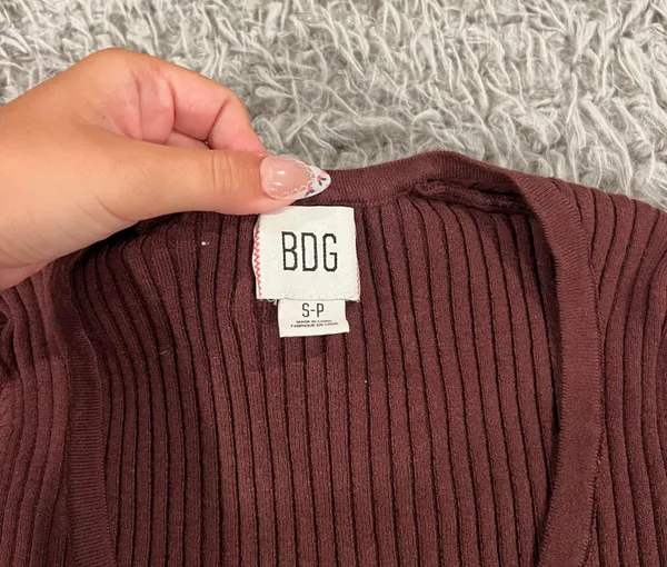 Urban Outfitters Cropped Sweater Top - Image 3