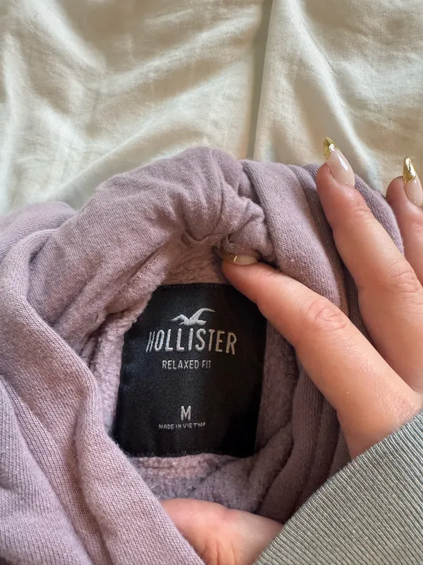 Hollister - Image 3