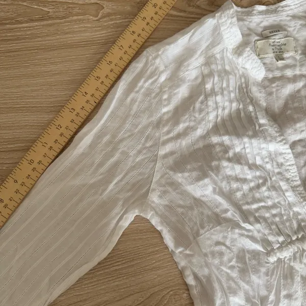Abercrombie & Fitch Y2K Large Sheer Peasant Babydoll Top Boho Dainty Deep V Neck - Image 6