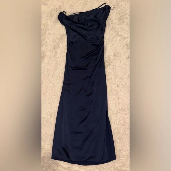 NEW Significant Other Alyssa Pleated One-Shoulder Draped Satin navy Gown Sz 6 - Image 3