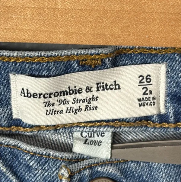 Abercrombie Curve love ultra high rise straight 90’s - Image 4