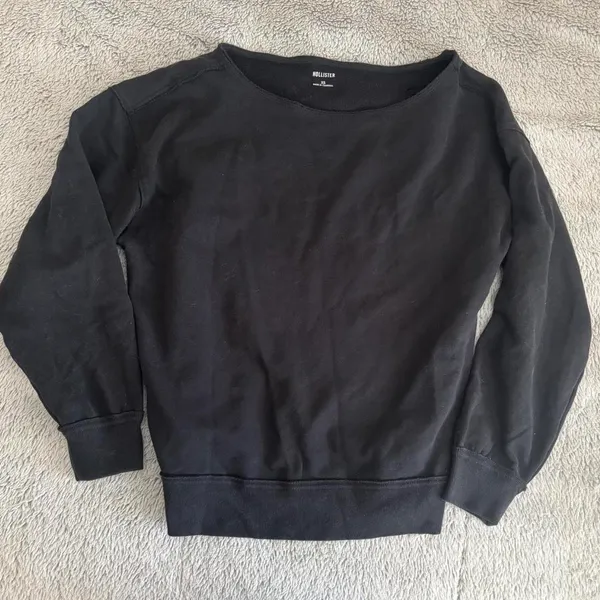 Hollister Oversized Off the Shoulder Crewneck - Image 2