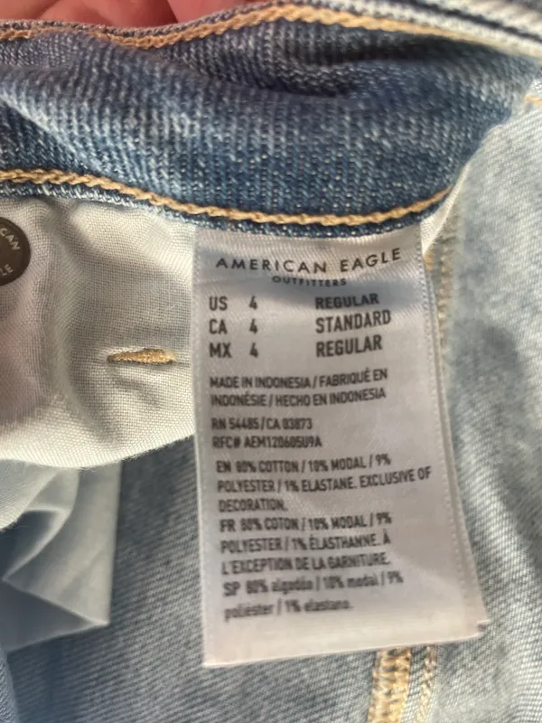 American Eagle Jeans - Image 3
